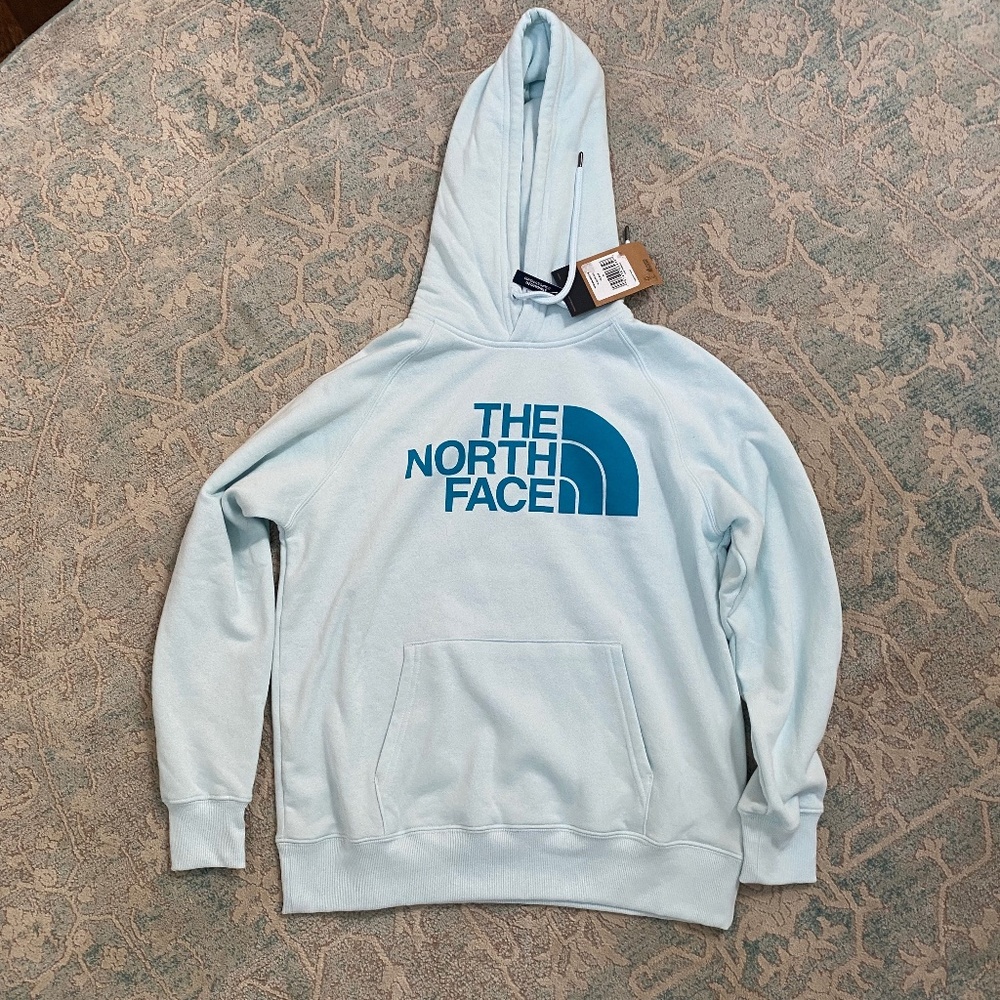 NWT! Women's North Face Sweatshirt, Medium
